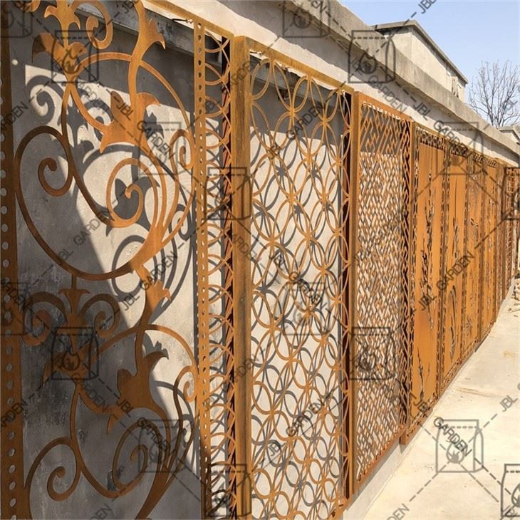 Pantalla per a jardineres de paret