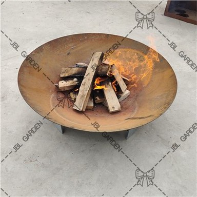 Bol de foc amb anell de graella
