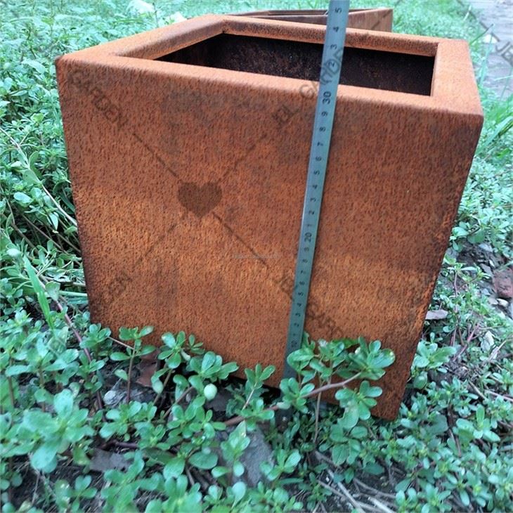 Tin Flower Pots