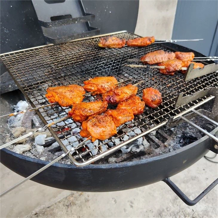 Black Wall Fold Bbq