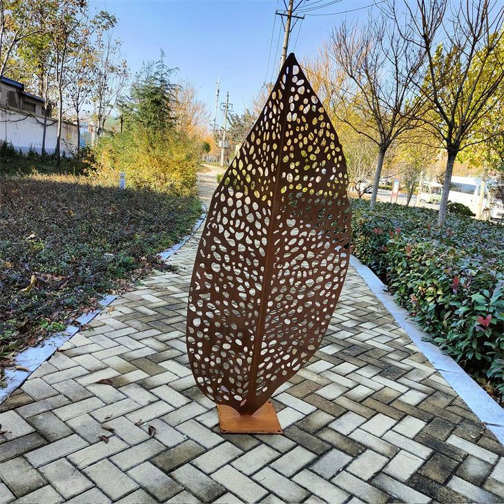 Escultura de fulla d'acer d'art modern